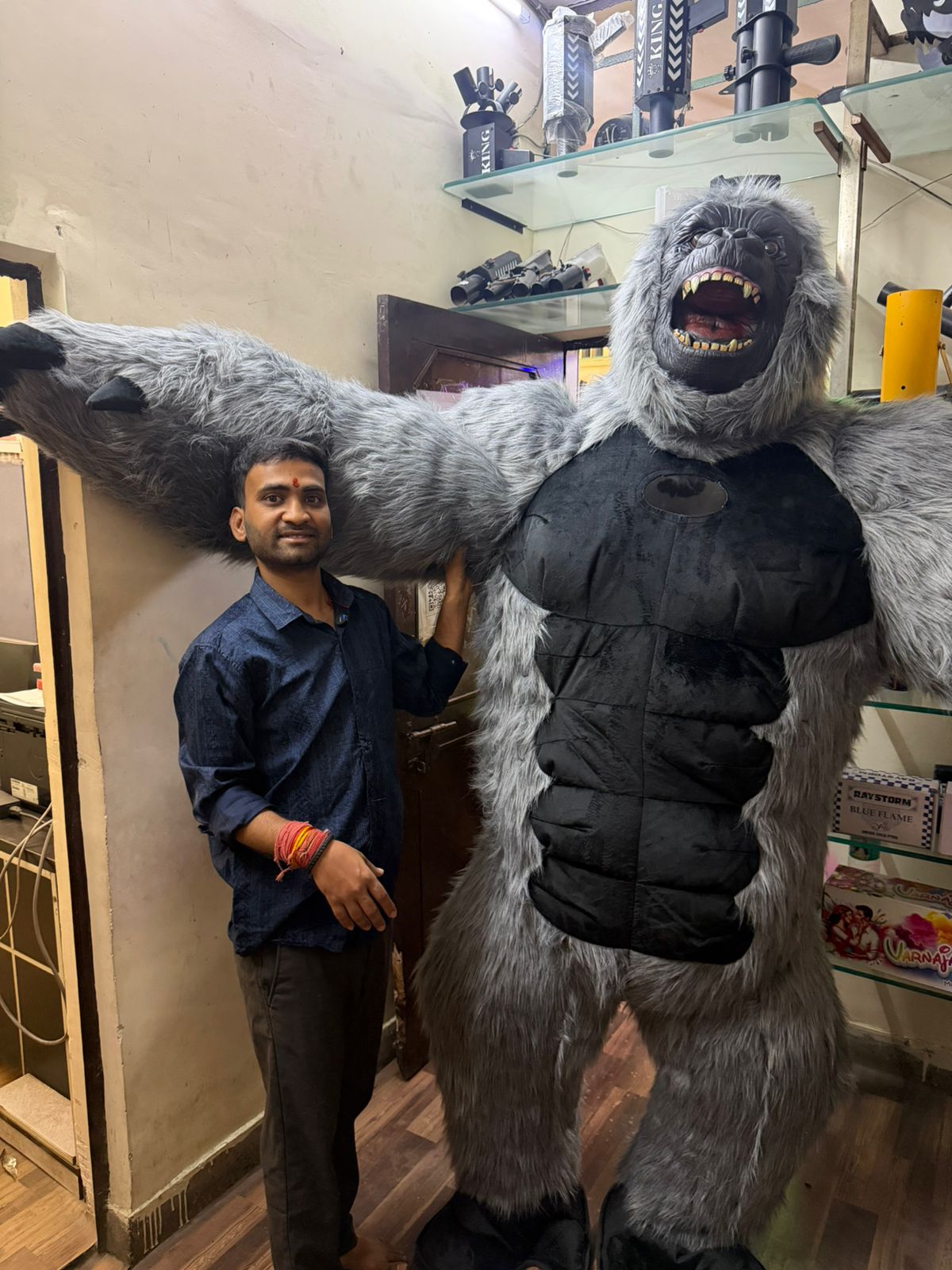 GREY GORILLA